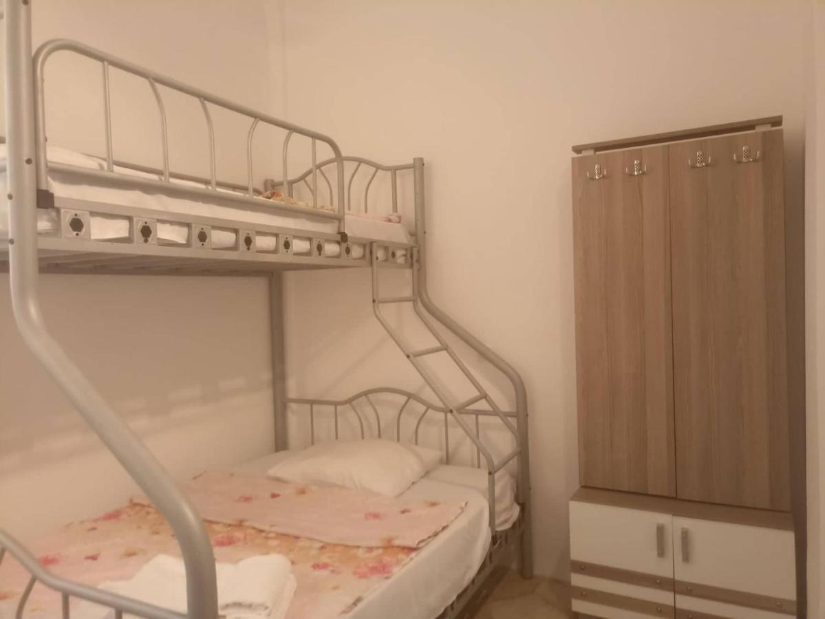 BIS-A Guesthouse Makhinjauri Eksteriør billede