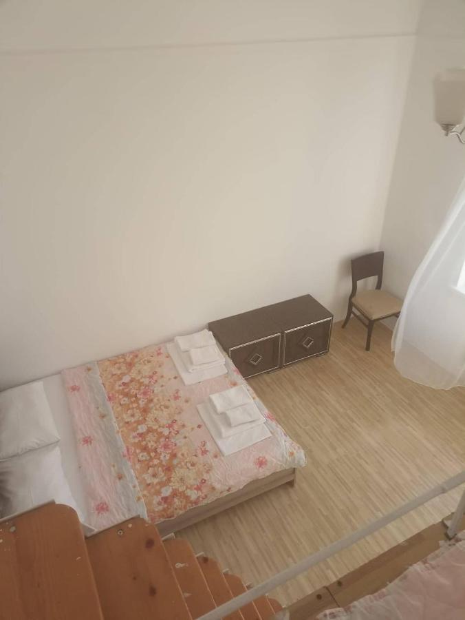 BIS-A Guesthouse Makhinjauri Eksteriør billede