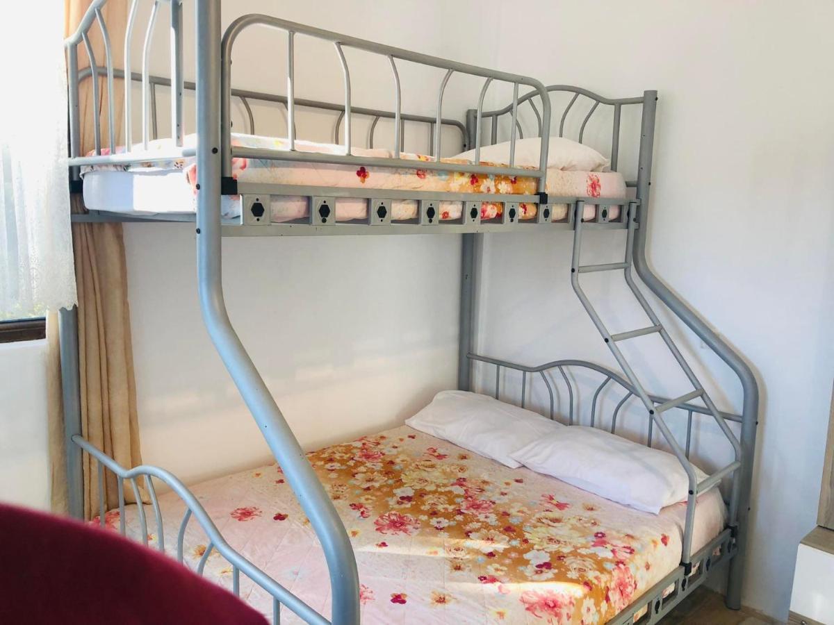 BIS-A Guesthouse Makhinjauri Eksteriør billede
