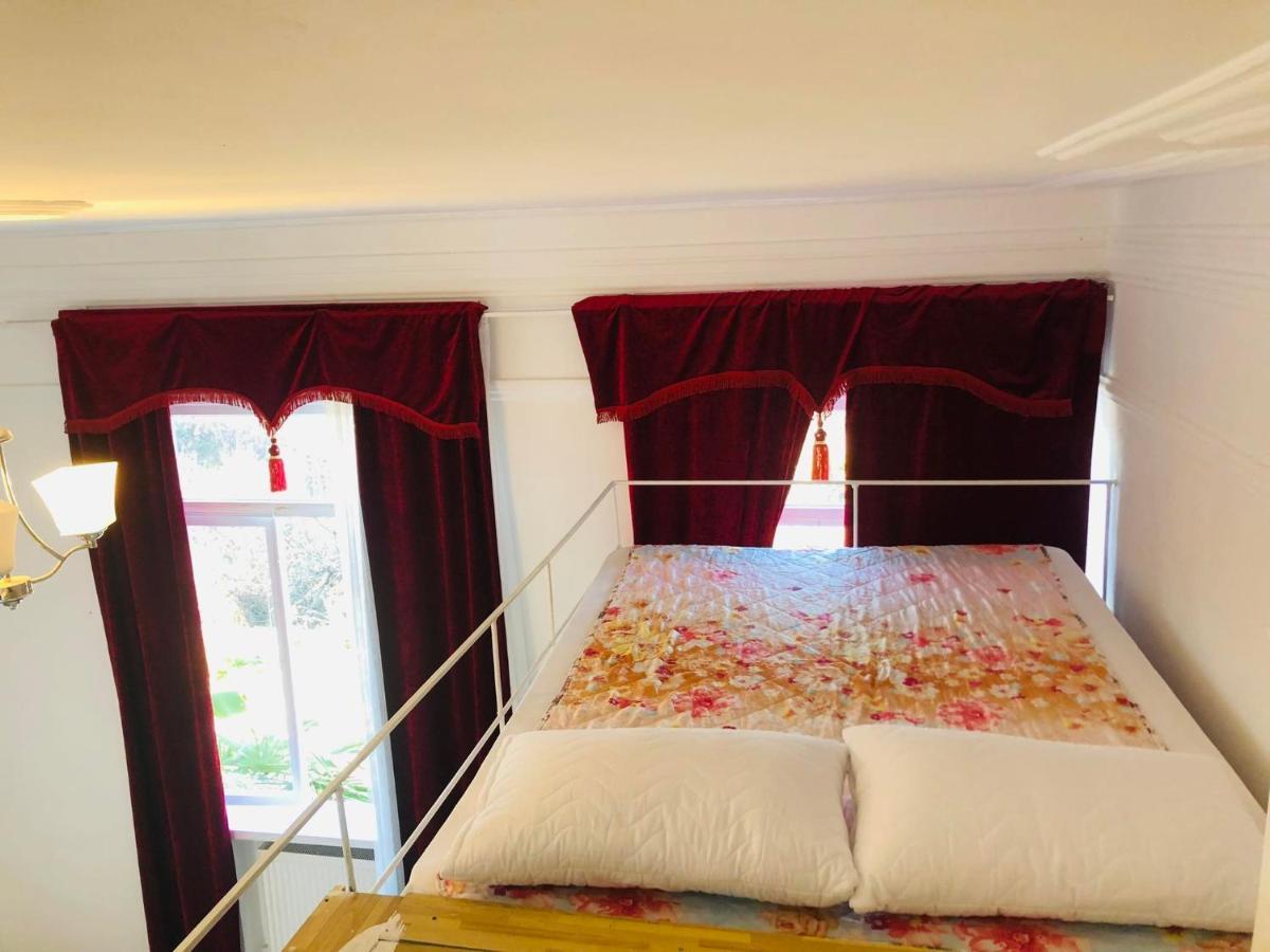 BIS-A Guesthouse Makhinjauri Eksteriør billede