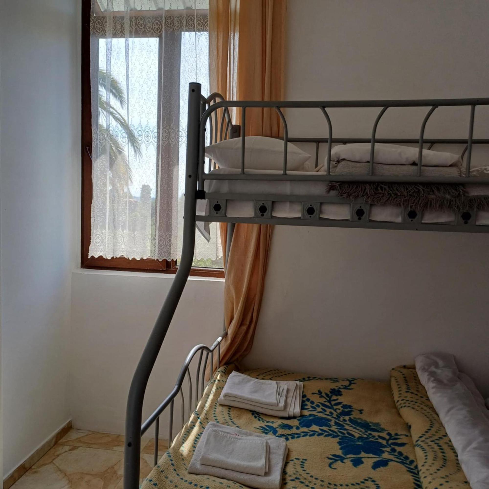 BIS-A Guesthouse Makhinjauri Eksteriør billede