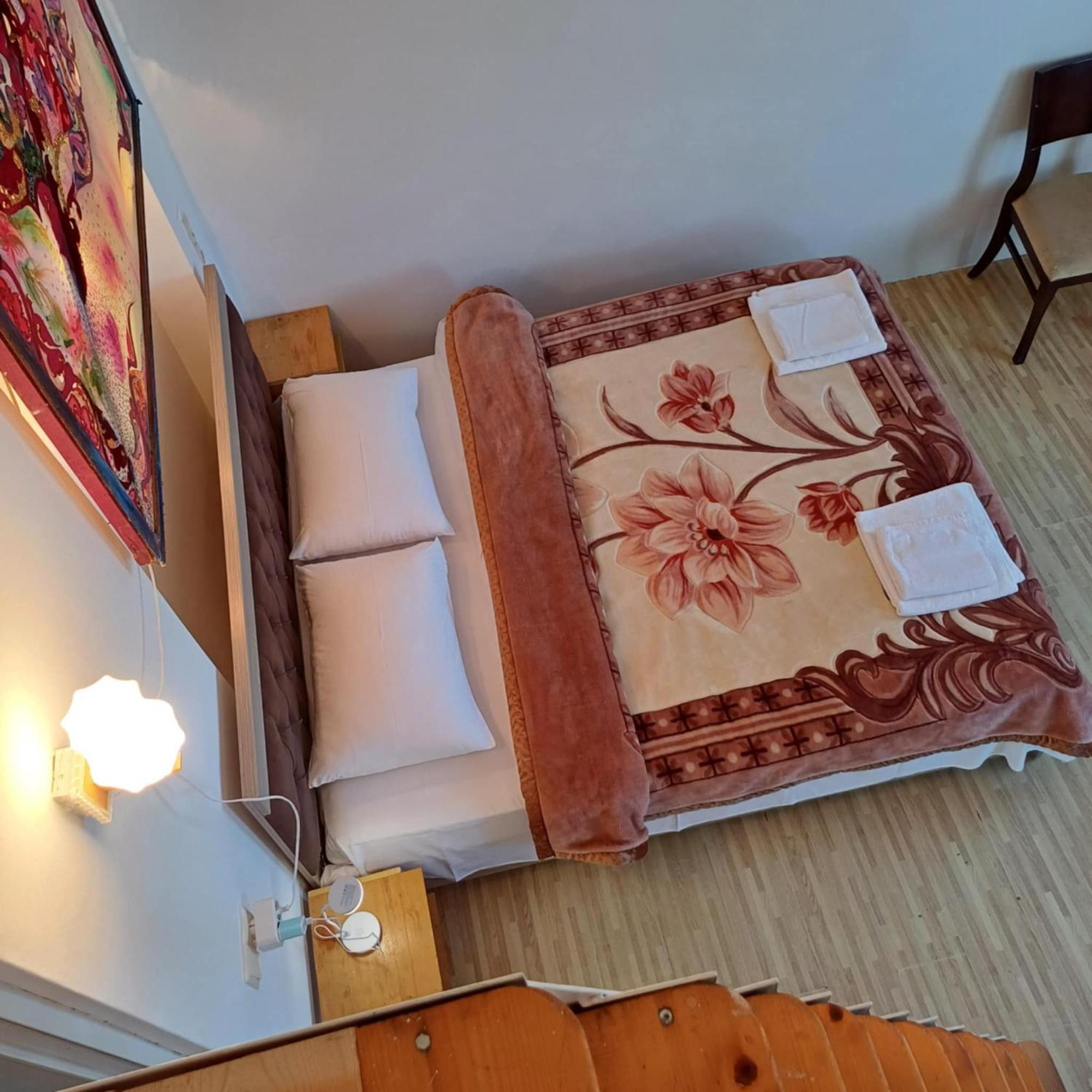 BIS-A Guesthouse Makhinjauri Eksteriør billede